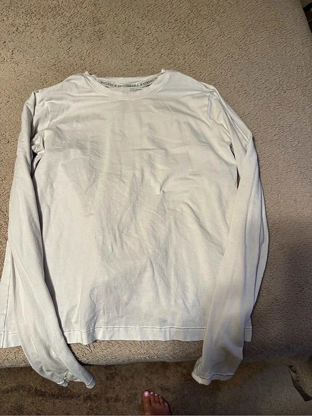 Athleta Girl Girls Long Sleeve Tee in White Like New